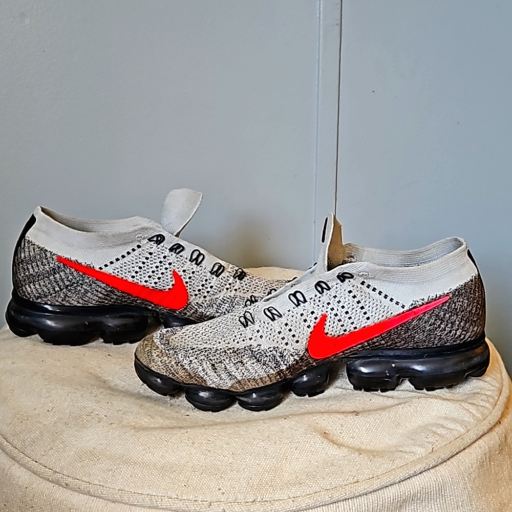 NIKE VAPORMAX woman's running shoes